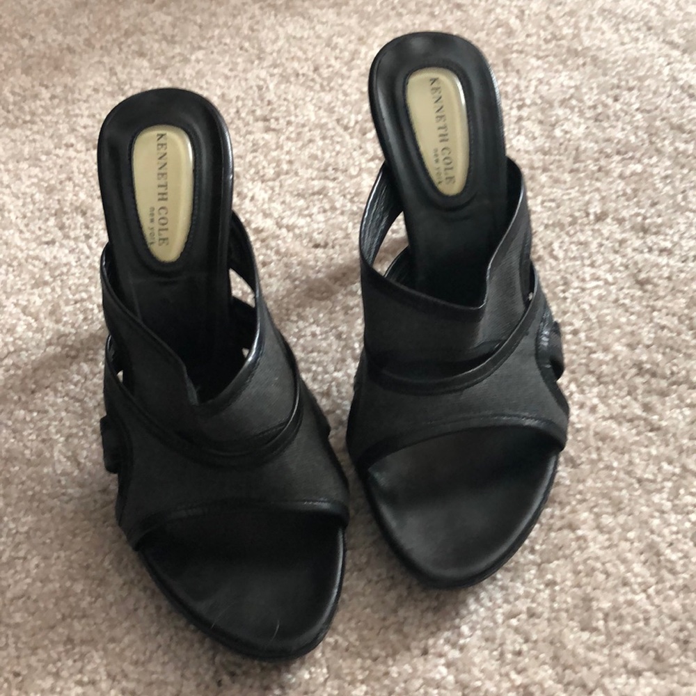 Sandals by Kenneth Cole